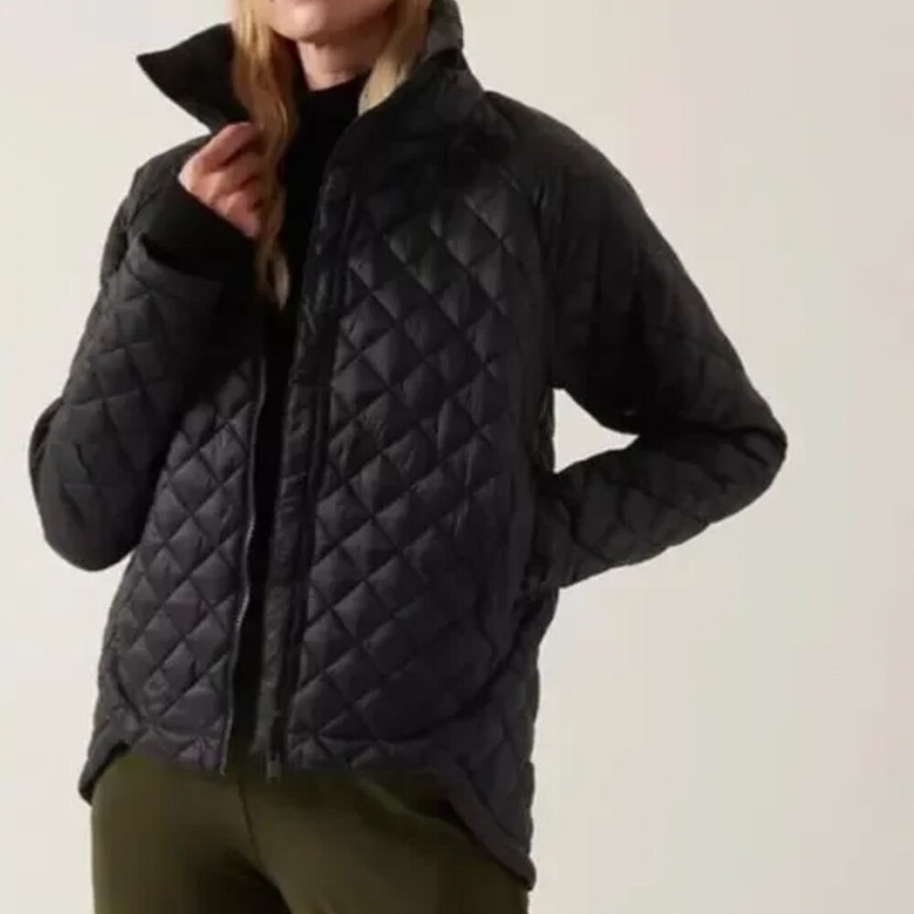 Athleta women’s whisper featherless puffer jacket size XL
